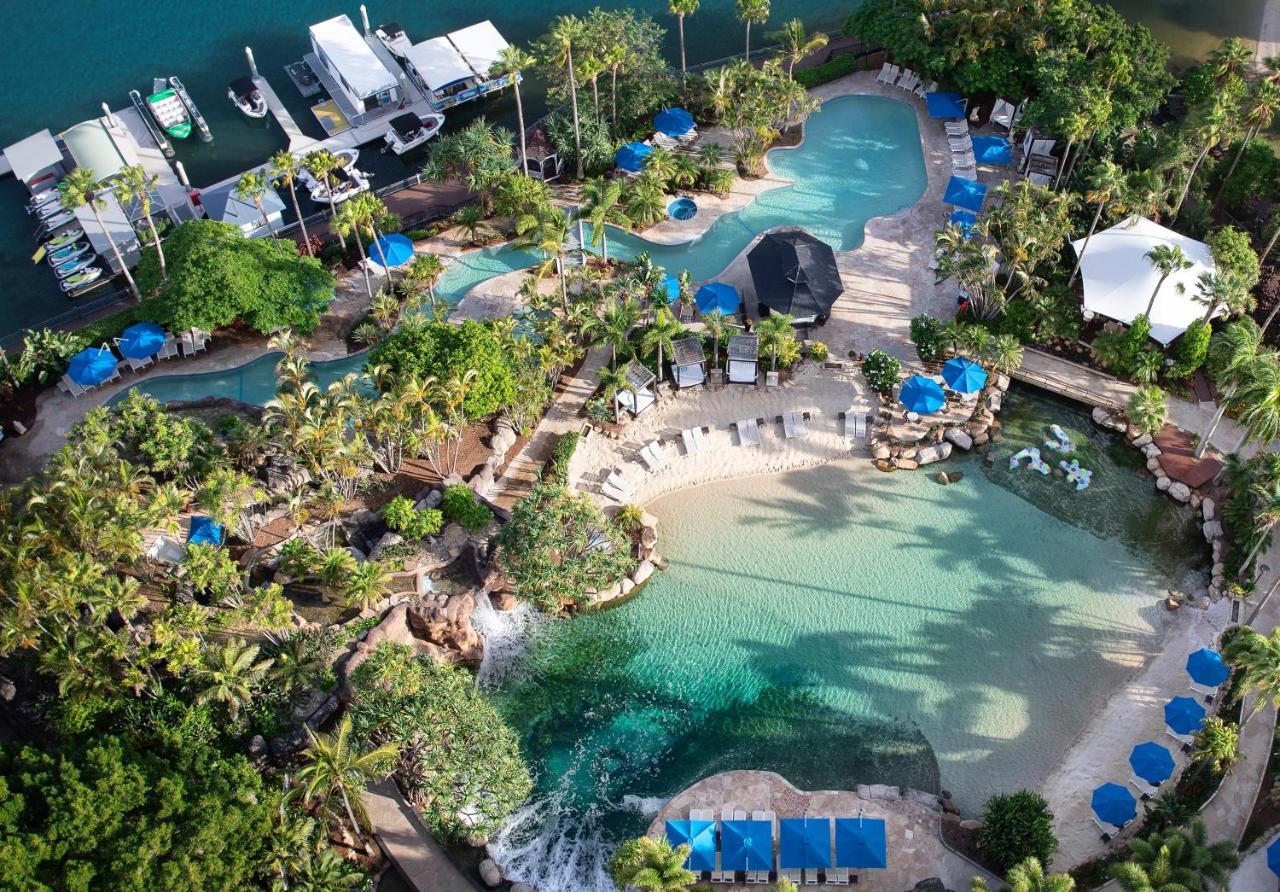 Jw Marriott Gold Coast Resort & Spa Surfers Paradise Exterior photo Aerial view of the pool complex