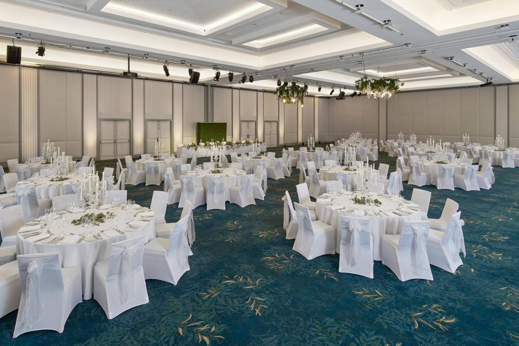Jw Marriott Gold Coast Resort & Spa Surfers Paradise Exterior photo The ballroom