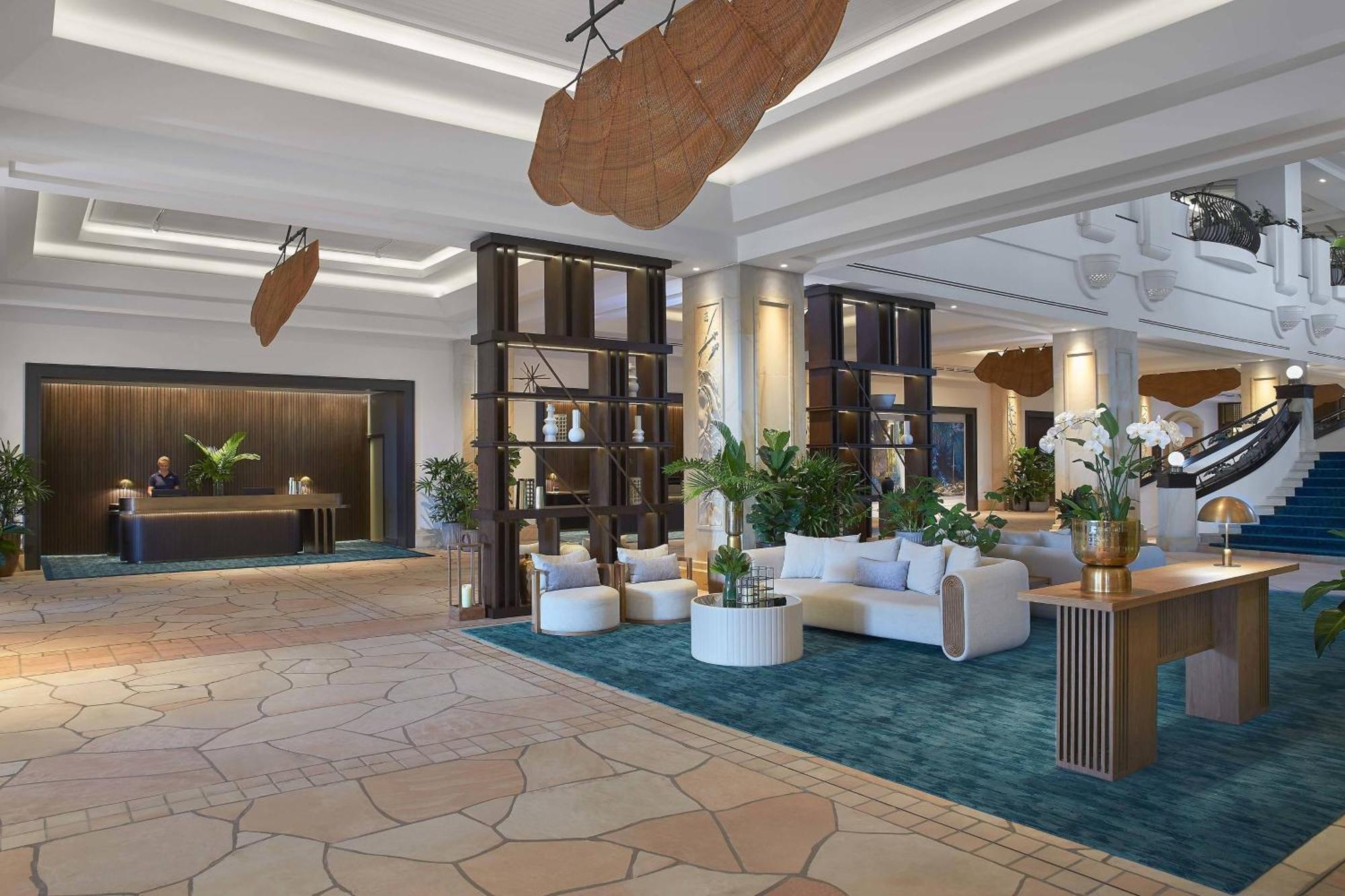 Jw Marriott Gold Coast Resort & Spa Surfers Paradise Exterior photo The lobby of the hotel
