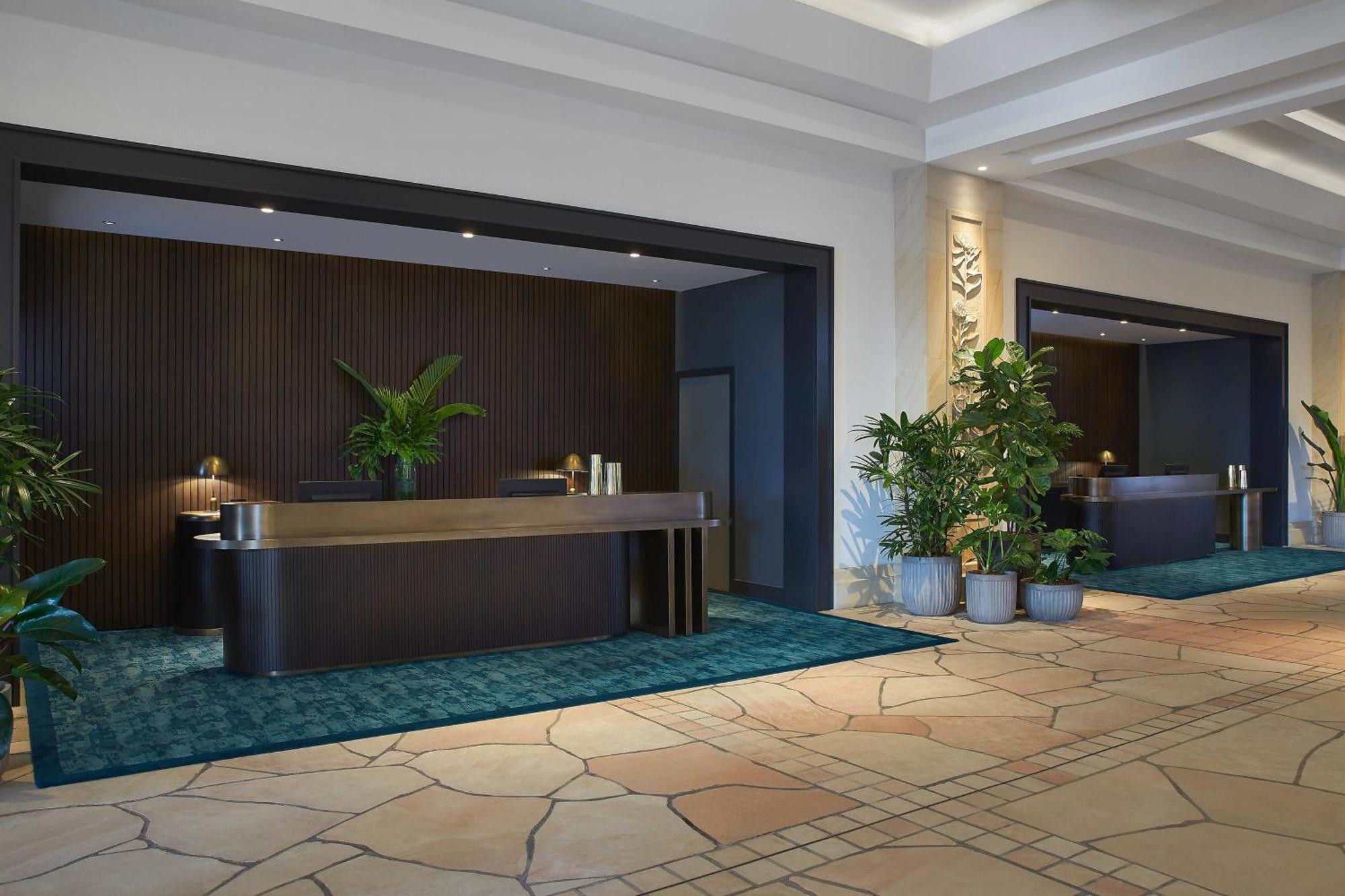 Jw Marriott Gold Coast Resort & Spa Surfers Paradise Exterior photo The lobby of the hotel